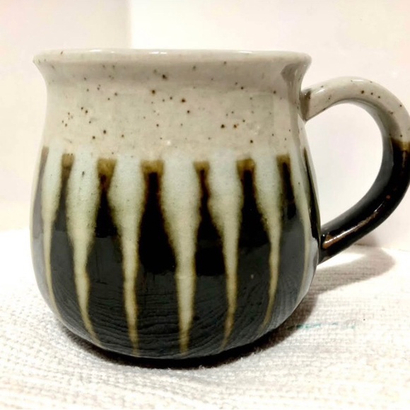 Vintage Right-Handed Moustache Mug. - Picture 2 of 6